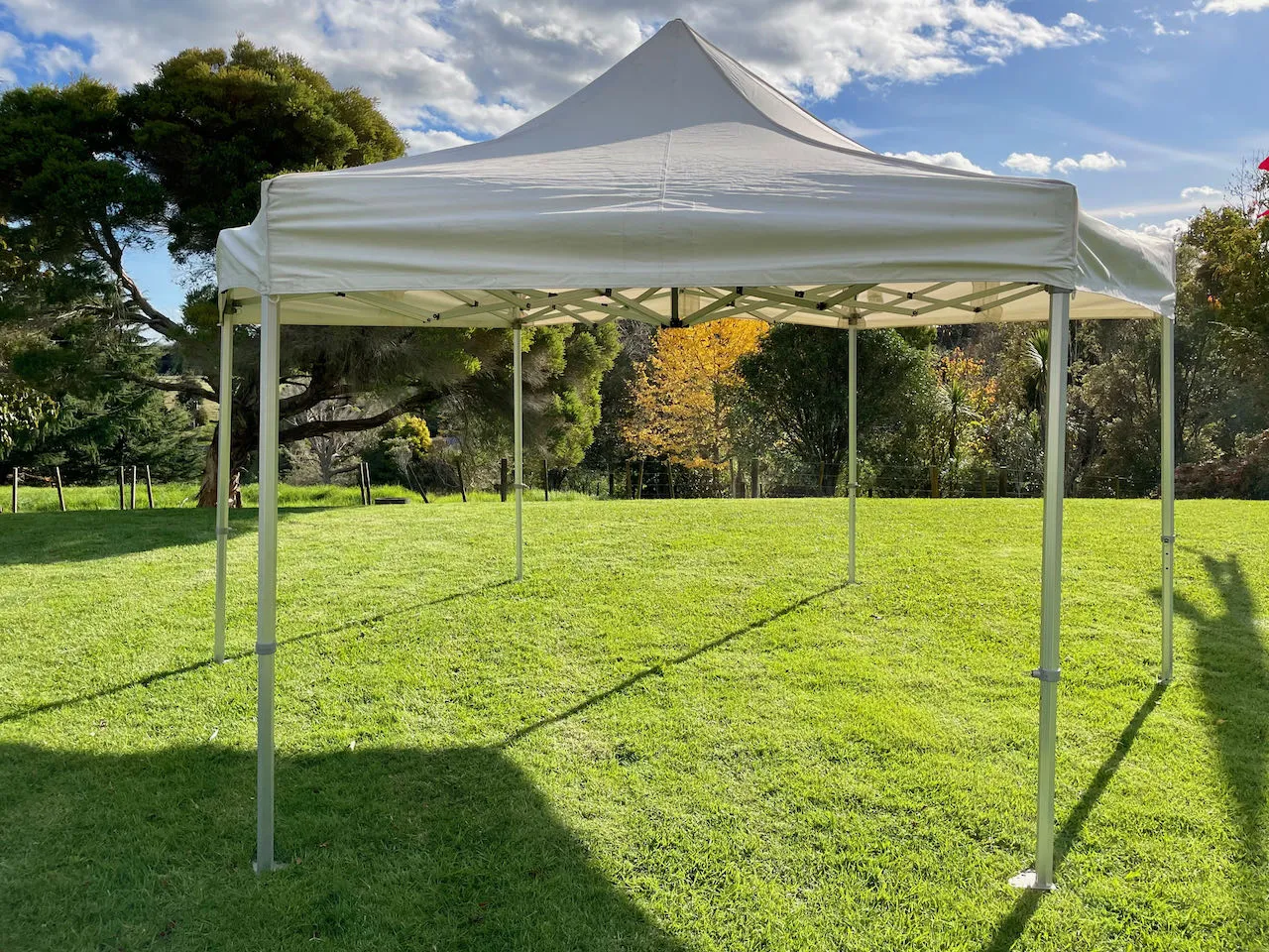 2x2x2m Hexagon Marquee = 10m2