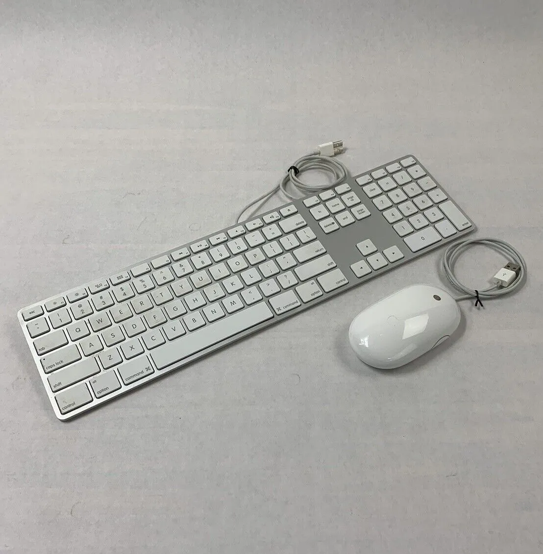 Apple A1234 USB Wired Aluminum Keyboard and Apple A1152 Wired Mighty Mouse