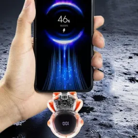 Astronaut Mini Portable Charger Key Chain Type C 1500mAh Power Bank - Fast Charging USB Charger