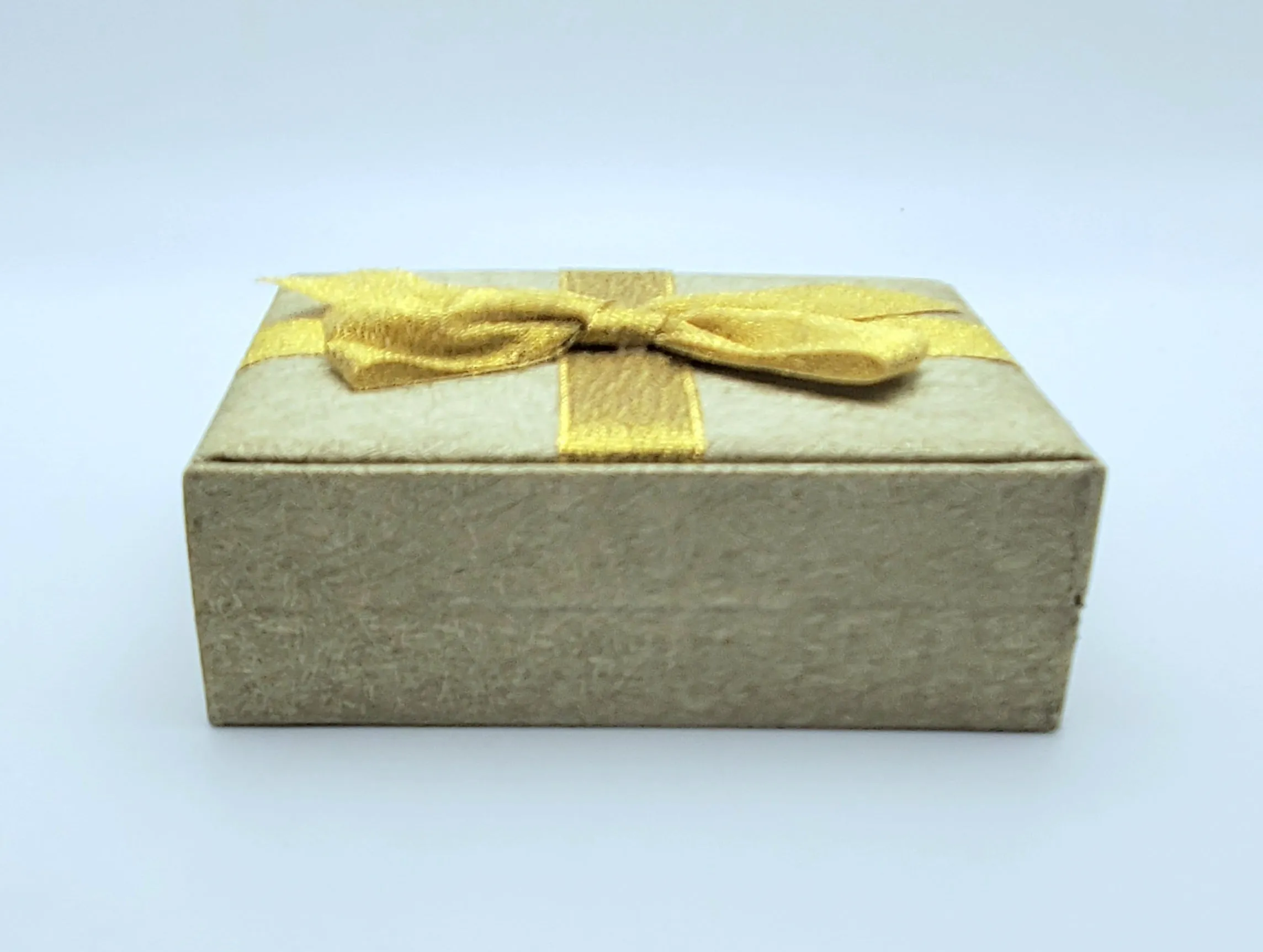 Canary Contessa - Vintage Faux Wrapped Gift Satin Interior Jewelry Box