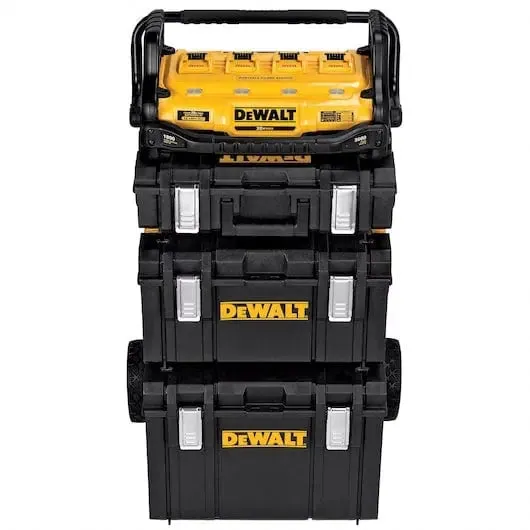 DeWalt 1800 Watt Portable Power Station and Simultaneous Battery Charger, (Tool Only)