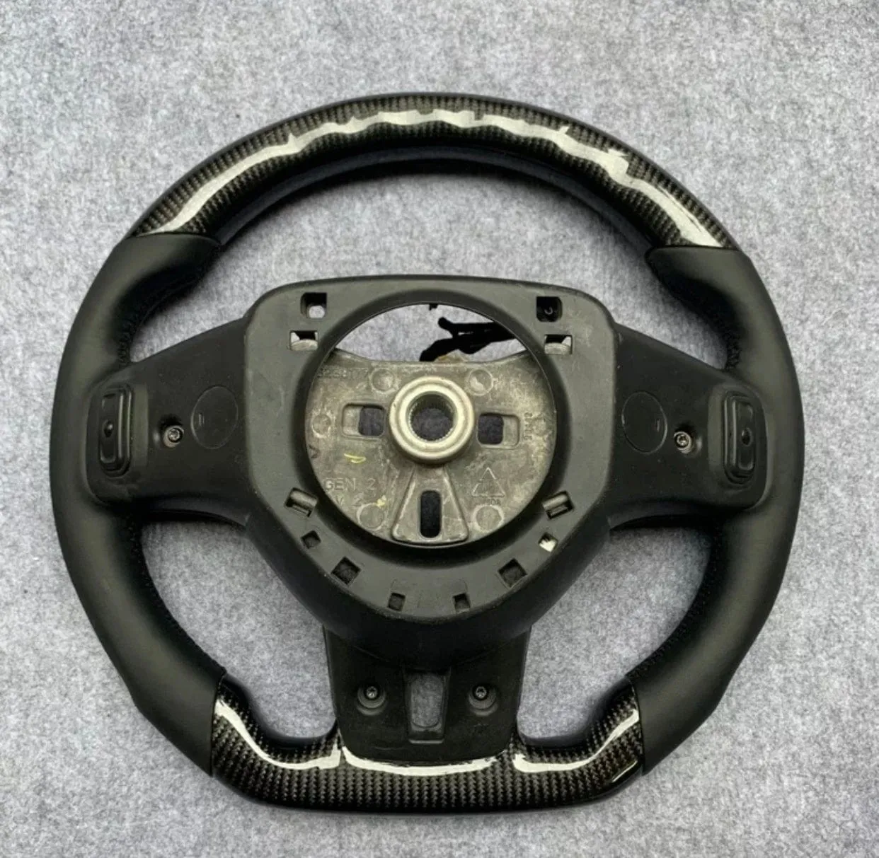 DODGE Charger/Challenger (2012-2014) Custom Carbon Fiber Steering Wheel