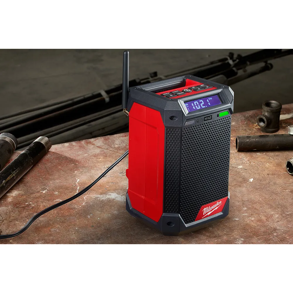 Milwaukee M12 12V Radio and Charger