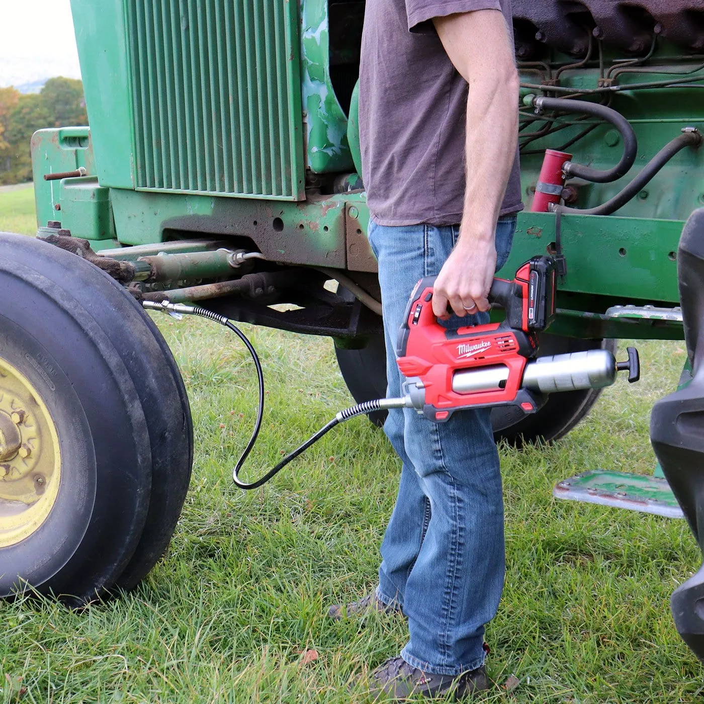 Milwaukee M18™ Cordless 2-Speed Grease Gun