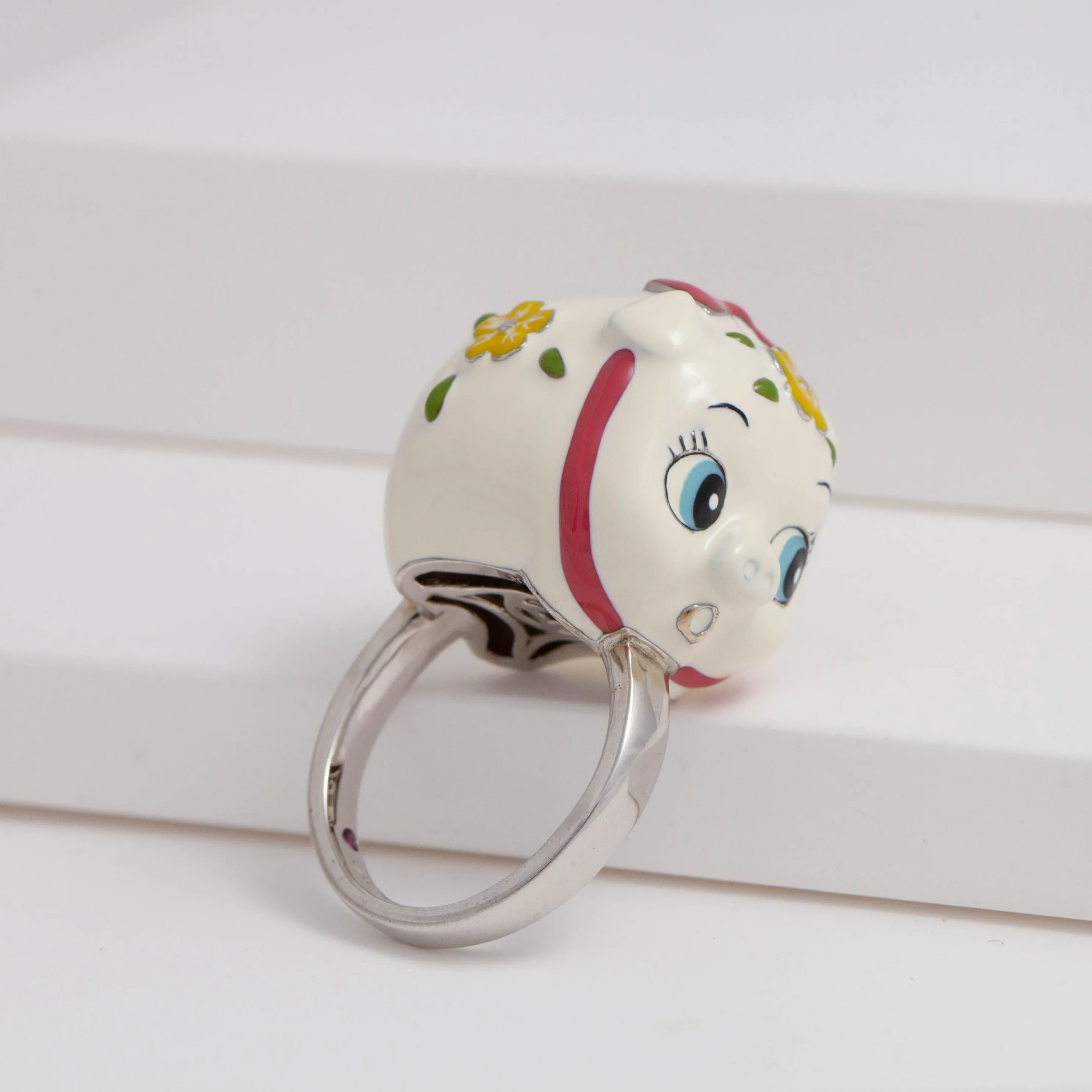 White piggy bank ring